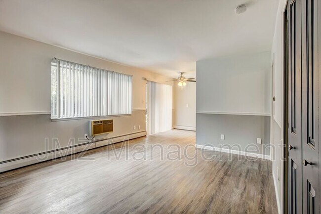 Building Photo - 2159 Decker Rd