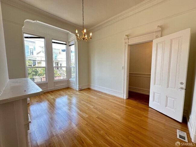 Building Photo - 653 Shotwell St