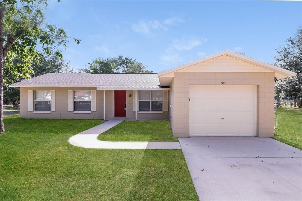 Foto principal - 605 Dorothy Cir