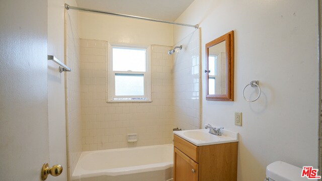 Building Photo - 1716 7th Ave