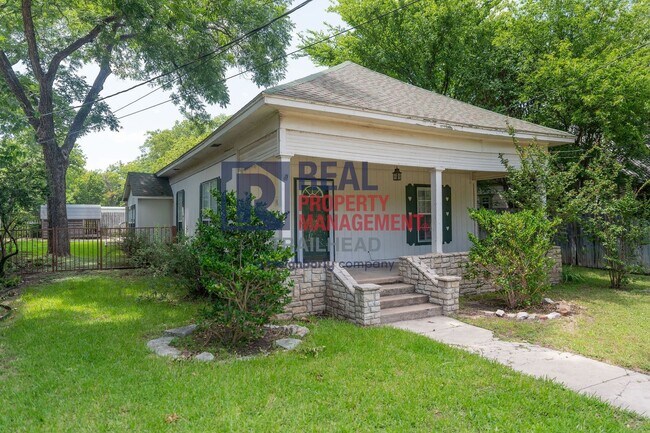 Foto del edificio - Cozy 2 Bedroom Home Near Historic Downtown Glen Rose