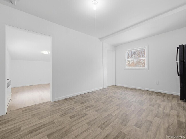 Foto del edificio - 19 E Castle Ave