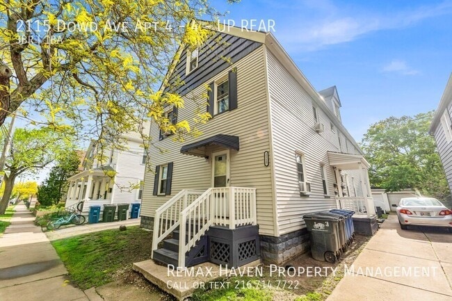 Building Photo - 2115 Dowd Ave