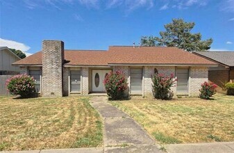 Building Photo - 5148 Reed Dr