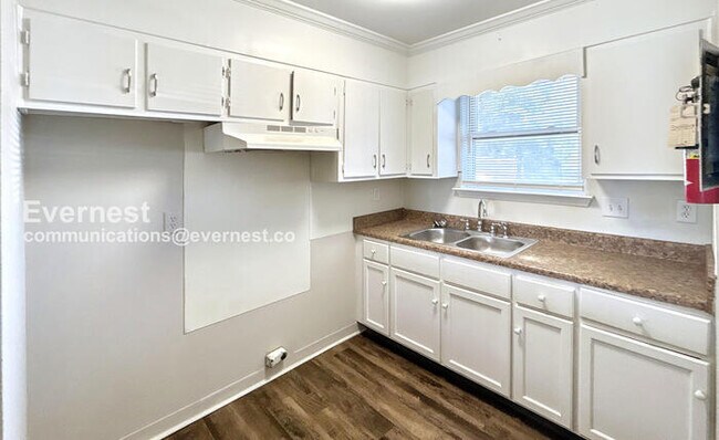 Foto del edificio - 1512 11th Ave N