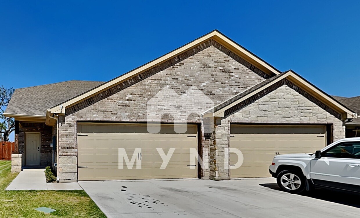 Foto principal - 703 Rolling Terrace Circle