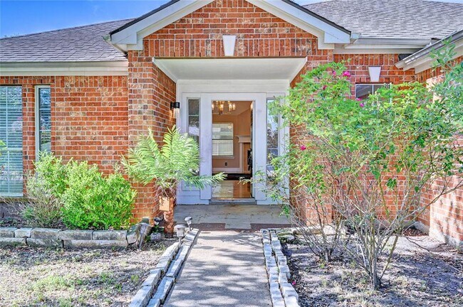 Foto del edificio - 21115 Rushing Creek Ln