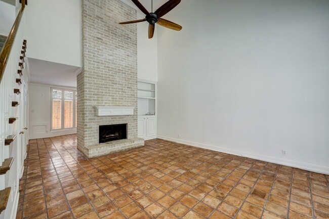 Photo - 2313 Nantucket Dr (Houston, TX) Apartment