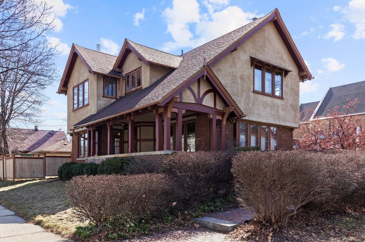 Foto principal - 1202 S Layton Blvd