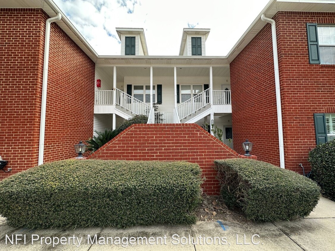 Primary Photo - 3 br, 2 bath House - 5870 Spanish Trail Un...