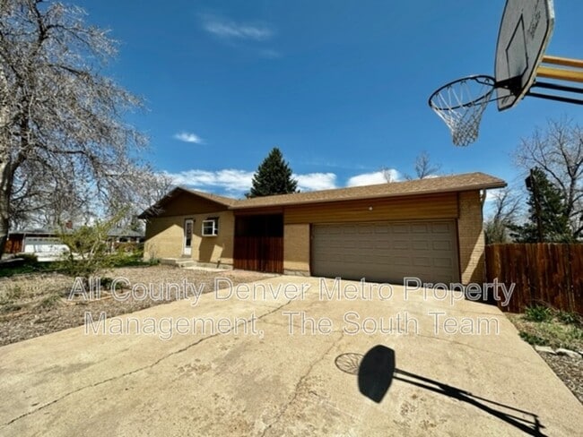 Building Photo - 12098 W Virginia Dr
