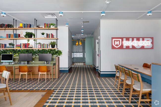 Photo - Hub College Park Apartments