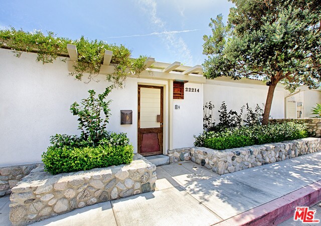 Building Photo - 22214 Pacific Coast Hwy