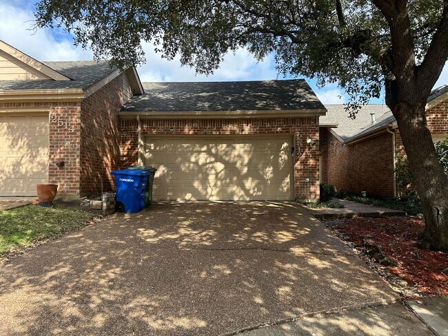 Photo - Ready to move in.....Fresh Paint and much more.... House