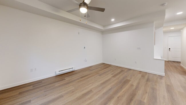 Interior Photo - Island Square