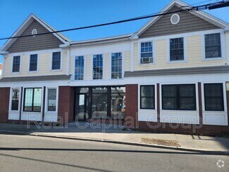 Building Photo - 839 Eastern Ave