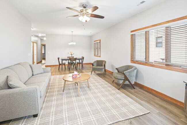 Foto del edificio - Maintenance Free Living Arrangement