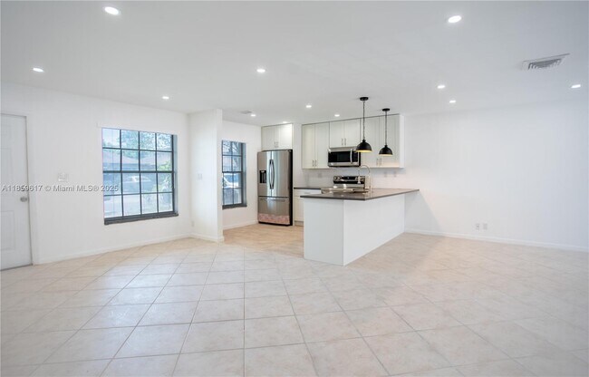 Foto del edificio - 2615 SW 74th Terrace