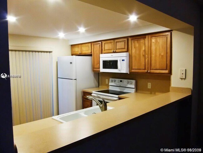 Building Photo - CORONA BAY TOWNHOUSES
