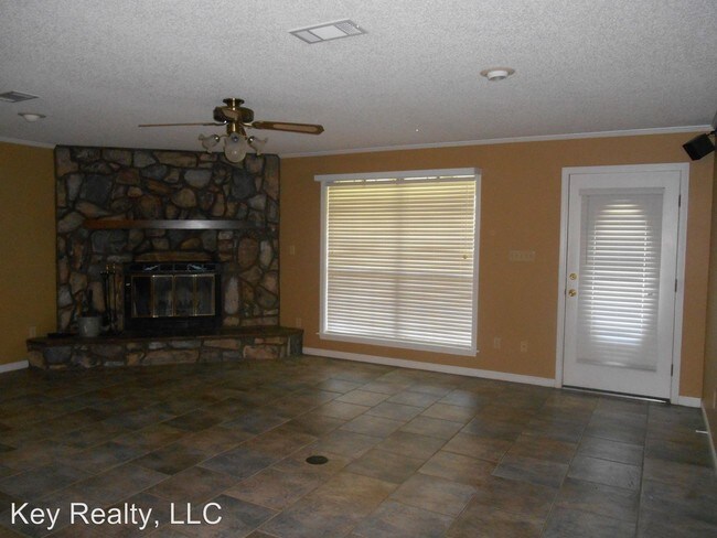 Building Photo - 3 br, 2 bath House - 400 Browns Creek Rd