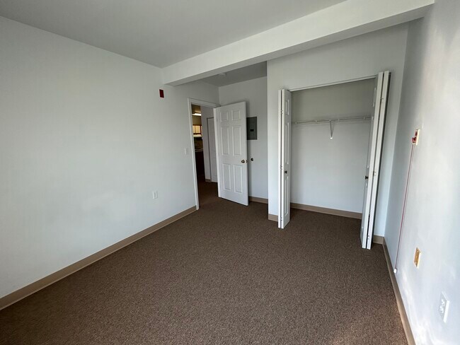 Foto del edificio - City View Senior Apartments