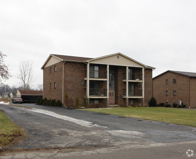 Building Photo - 38 Carter Cir