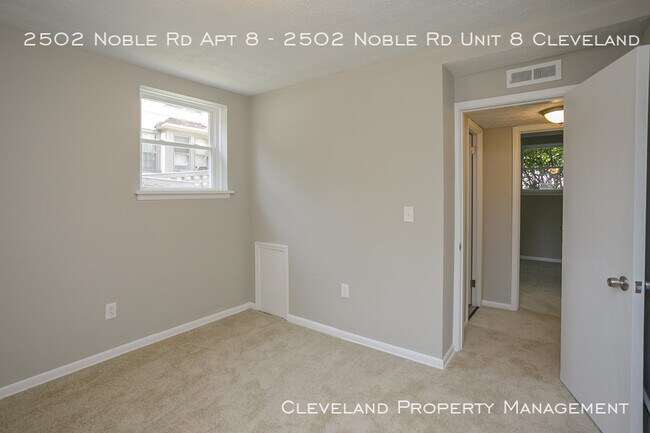 Building Photo - 2502 Noble Rd