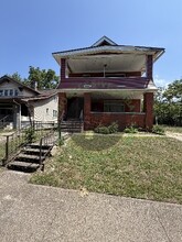 Building Photo - 3517 E 110th St