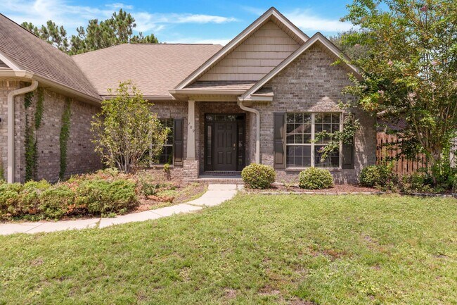 Foto del edificio - 4 Bedroom/2.5 Bath in South Crestview