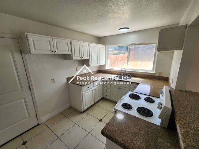 Foto del edificio - Updated Citrus Height 3bd/1ba House with G...