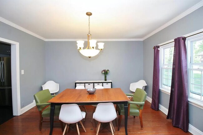 Foto del edificio - 1546 Elizabeth Pl