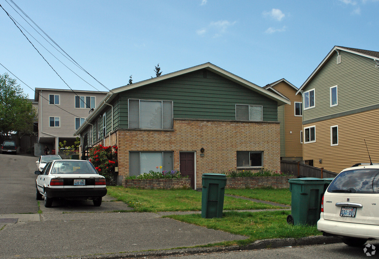 Primary Photo - 9305 Linden Ave N
