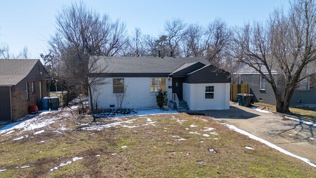 Building Photo - 3 Bedroom Rent to Own Home Available!