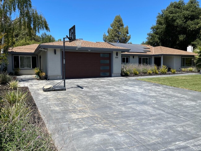 Building Photo - 20661 Carniel Ave