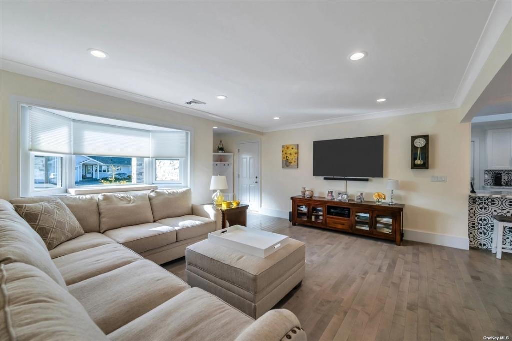 Foto principal - 369 Harrison Ave