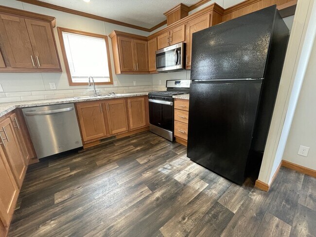 Foto del edificio - 38031 Leverette Ave