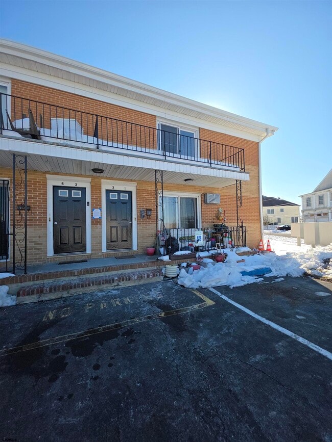 Building Photo - 2304 Hamilton Ave