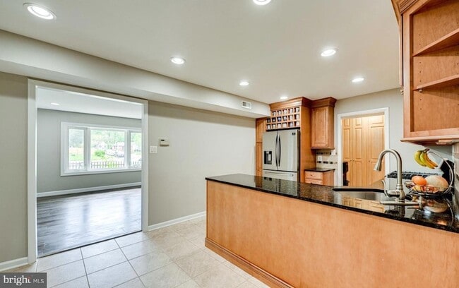 Building Photo - 4005 Lees Corner Rd