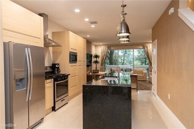 Building Photo - 4 br, 4 bath House - 7665 Recife Dr