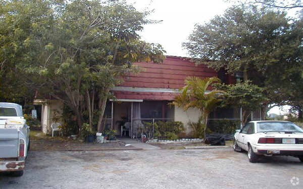Primary Photo - 3090 95th Ct