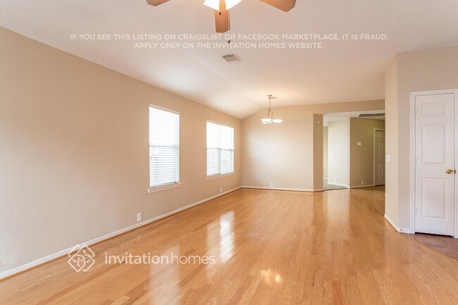 Foto del edificio - 731 Cypresswood Cove