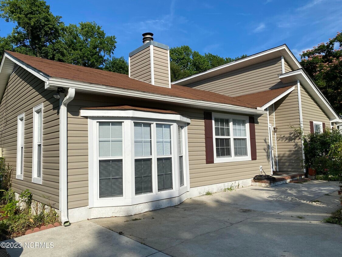 112 Meadow Trail, Jacksonville, NC 28546 House Rental in Jacksonville