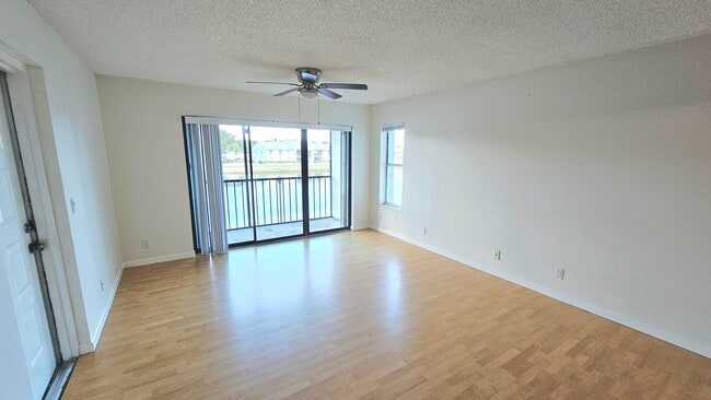 Building Photo - 1001 Green Pine Blvd