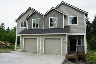 Building Photo - 205 Cloverdale Rd