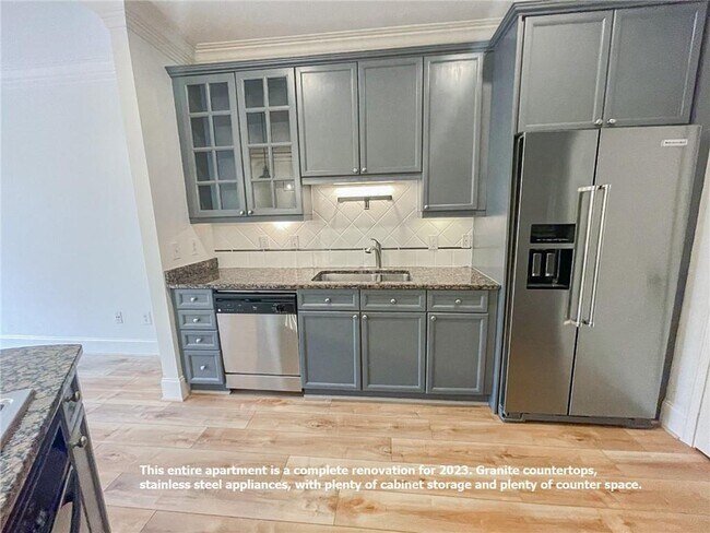 Foto del edificio - 825 Highland Ln NE