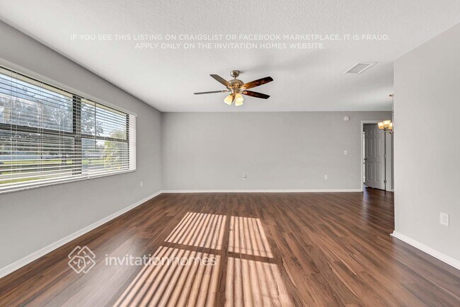 Building Photo - 332 Dagama Ct