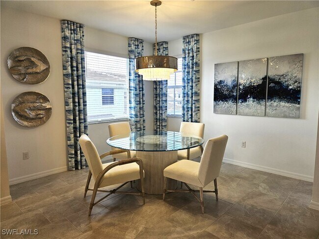 Foto del edificio - 5722 Oakmont Ct