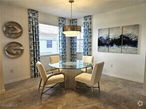 Building Photo - 5722 Oakmont Ct
