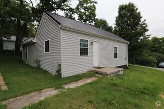 Building Photo - 114 E Brown St