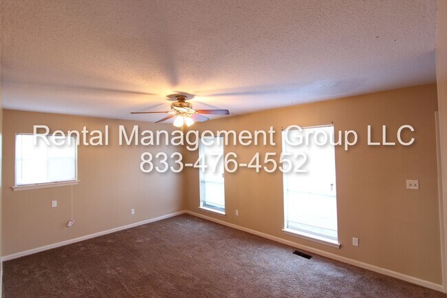 Foto del edificio - 3 Bedroom 2 Full Bath - Newly Remodeled an...